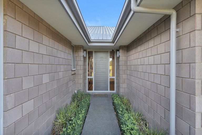 Photo of property in 14 Bernice Crescent, Yaldhurst, Christchurch, 8042