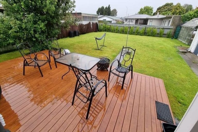Photo of property in 7 Tararua Terrace, Cloverlea, Palmerston North, 4412