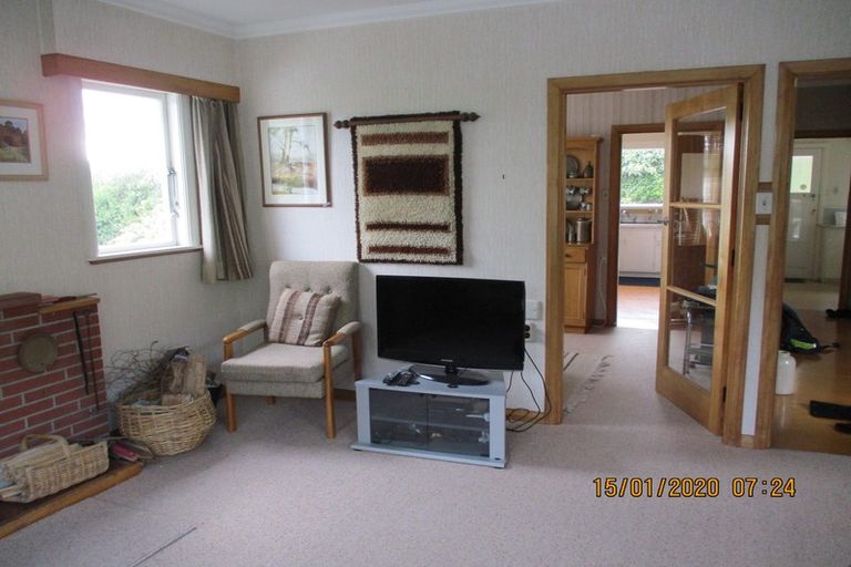 Photo of property in 17 Hollies Crescent, Johnsonville, Wellington, 6037