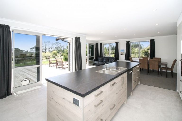 Photo of property in 1258 Frankley Road, Hurworth, New Plymouth, 4371