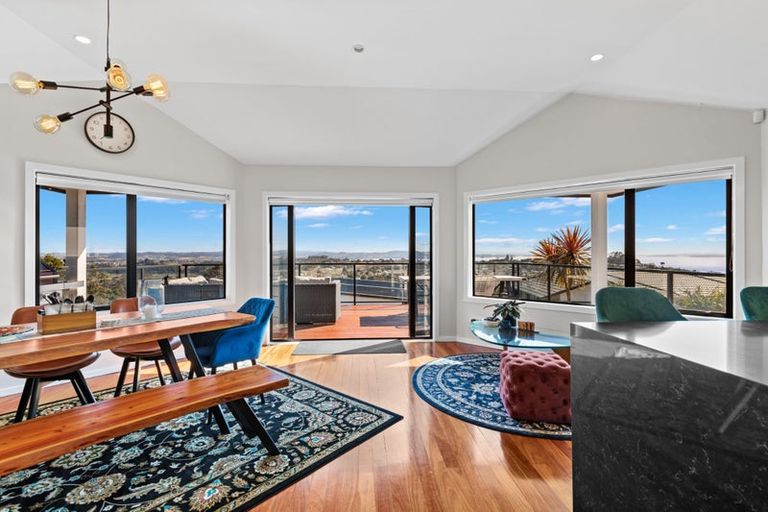 Photo of property in 5 Ti Tree Lane, Stanmore Bay, Whangaparaoa, 0932