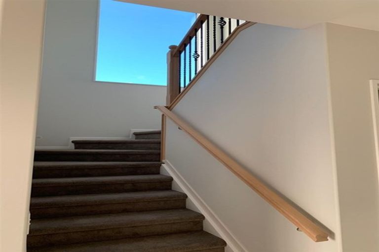 Photo of property in 34 Matahae Drive, Flat Bush, Auckland, 2019