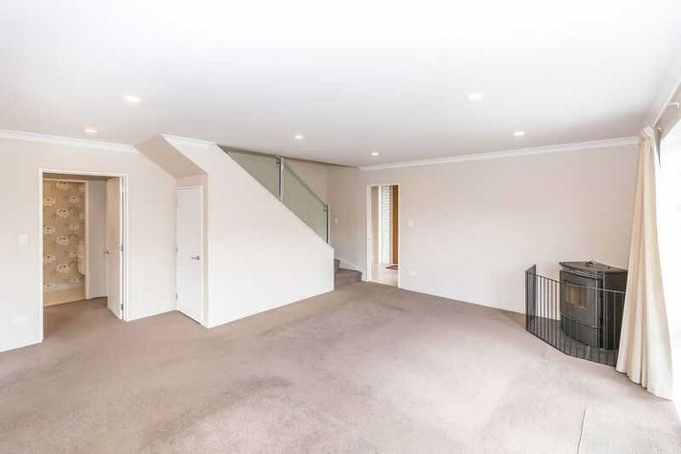 Photo of property in 10 Applefield Court, Northwood, Christchurch, 8051