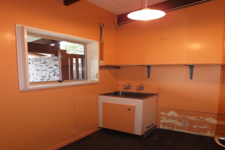 Photo of property in 4/42 James Laurie Street, Henderson, Auckland, 0612