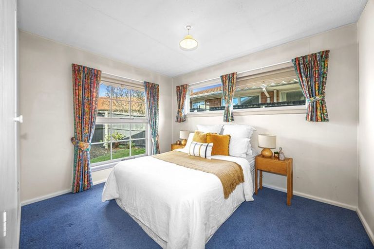 Photo of property in 7 Lombard Place, Avonhead, Christchurch, 8042