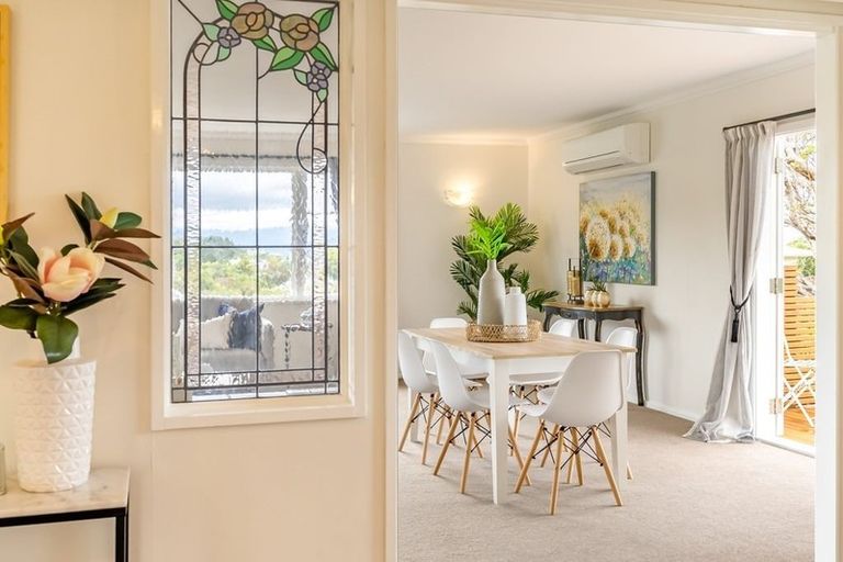 Photo of property in 21 Cherry Blossom Grove, Maungaraki, Lower Hutt, 5010