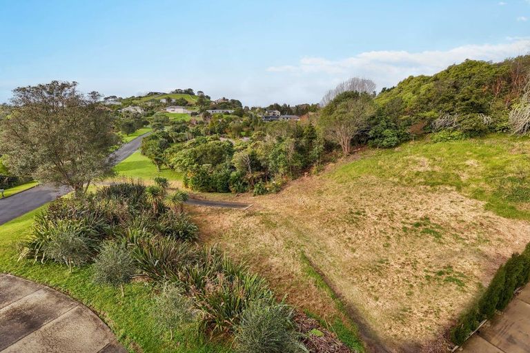 Photo of property in 12 Oceana Drive, Welcome Bay, Tauranga, 3175