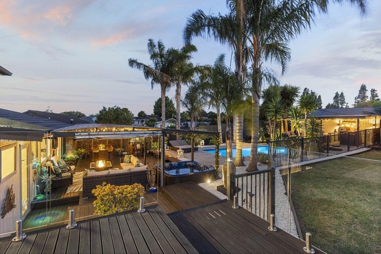 Photo of property in 21 Fratley Avenue, Farm Cove, Auckland, 2012