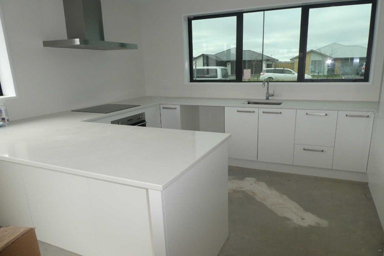 Photo of property in 12 Broadway Parade, Rolleston, 7615