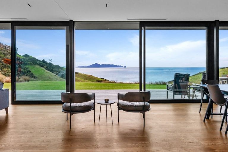 Photo of property in 28 Tangaroa Road, Mangawhai Heads, Mangawhai, 0505