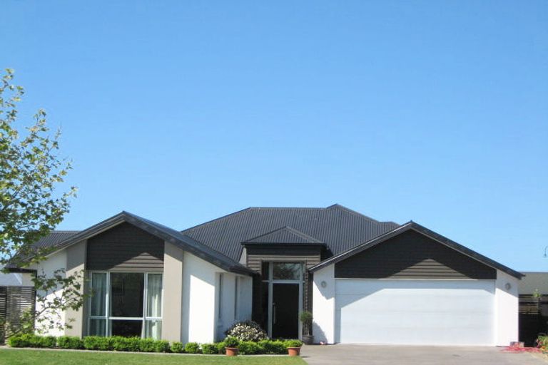 Photo of property in 9 Springside Place, Redwood, Christchurch, 8051