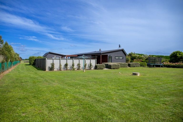 Photo of property in 5-7 Ferry Road, Martinborough, 5711
