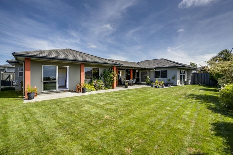 Photo of property in 22 Pukaki Place, Poraiti, Napier, 4112