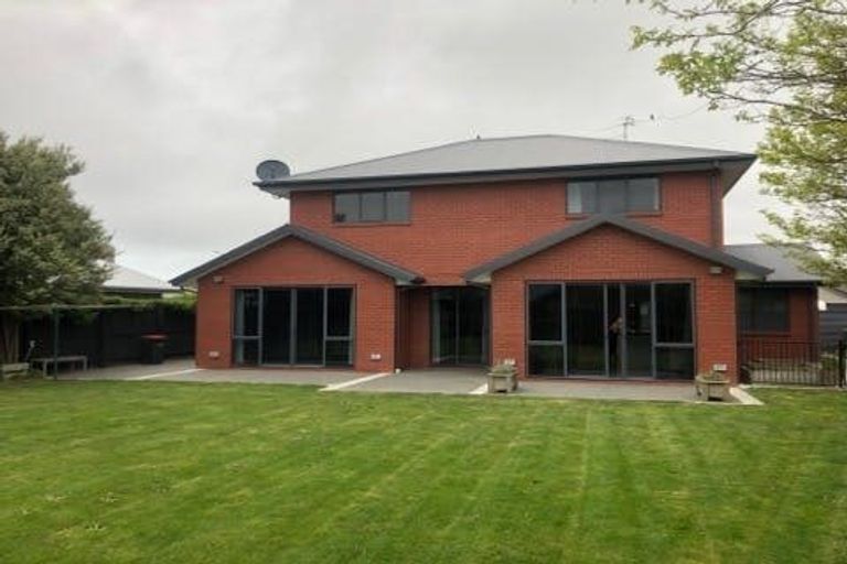 Photo of property in 3 Foresters Crescent, Parklands, Christchurch, 8083