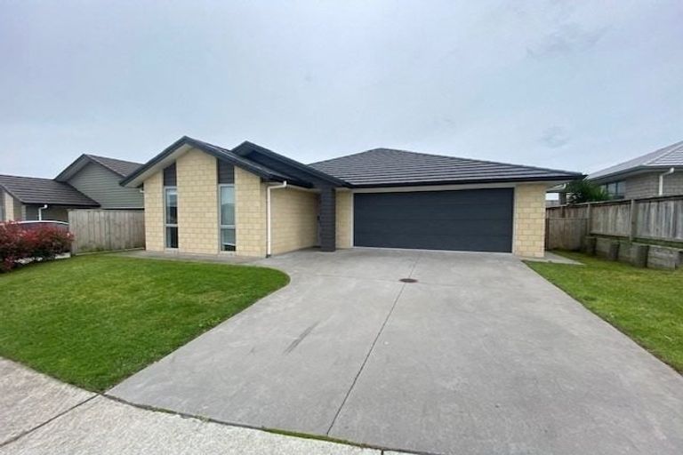 Photo of property in 11 Richardson Road, Omokoroa, 3114