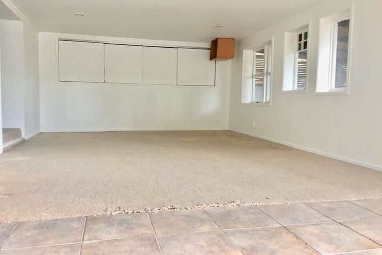 Photo of property in 20 Blease Street, New Lynn, Auckland, 0600