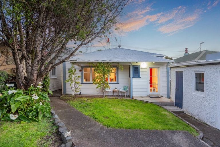 Photo of property in 115 Constable Street, Newtown, Wellington, 6021