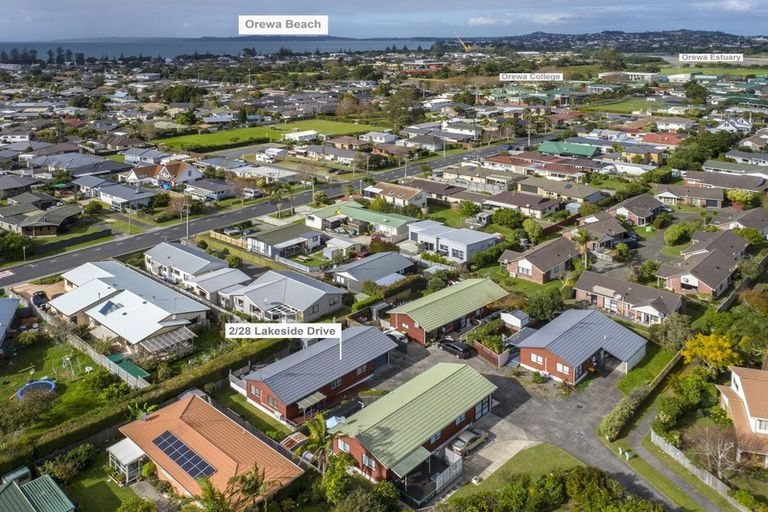 Photo of property in 2/28 Lakeside Drive, Orewa, 0931