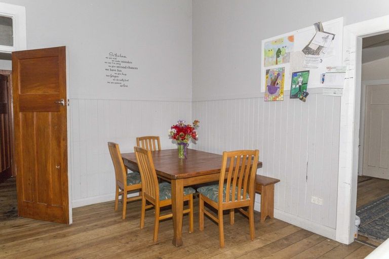 Photo of property in 36 Gordon Street, Dannevirke, 4930