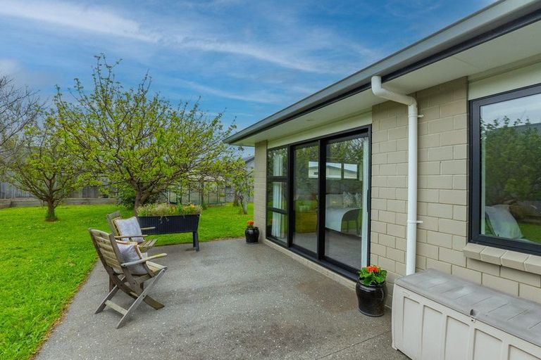 Photo of property in 83 Kotuku Drive, Paraparaumu Beach, Paraparaumu, 5032