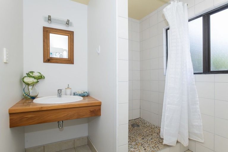 Photo of property in 57 Moana Road, Okitu, Gisborne, 4010