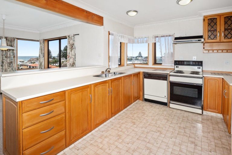 Photo of property in 24 Ngarata Avenue, Mount Maunganui, 3116