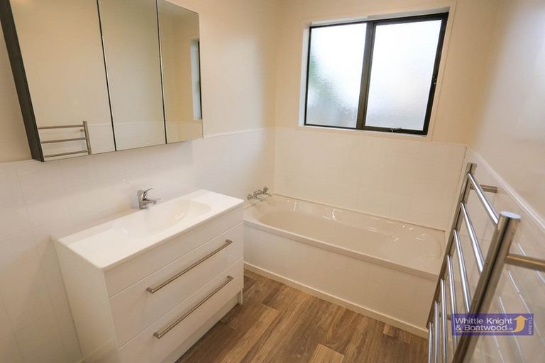 Photo of property in 6 Lochmore Street, Bishopdale, Christchurch, 8051