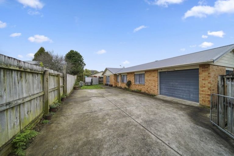 Photo of property in 43a Porchester Road, Papakura, 2110