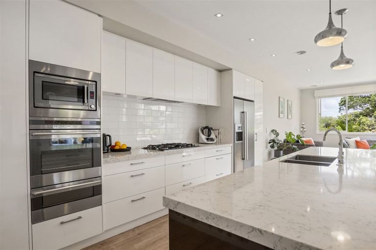 Photo of property in 26 Roseberry Avenue, Birkenhead, Auckland, 0626