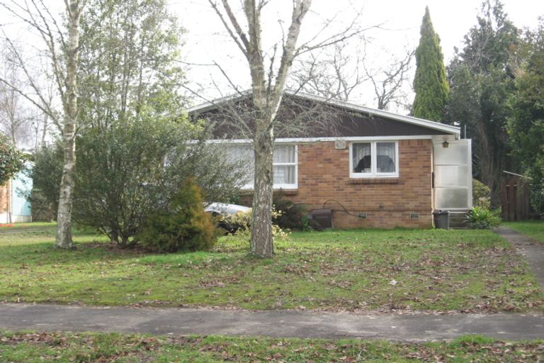 Photo of property in 13b Southsea Crescent, Silverdale, Hamilton, 3216