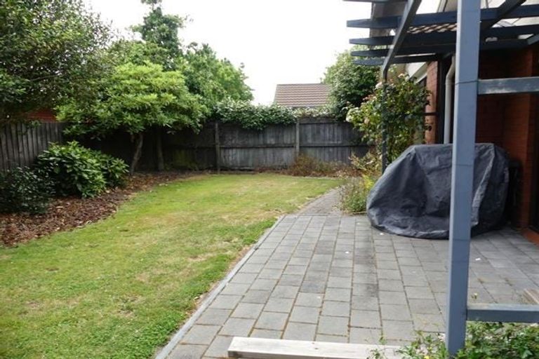 Photo of property in 26 Montclare Avenue, Ilam, Christchurch, 8041
