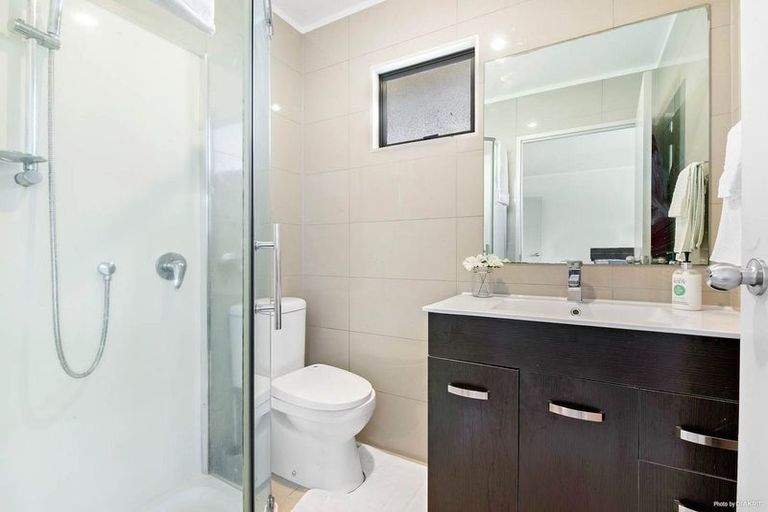 Photo of property in 9 Alta Terrace, Flat Bush, Auckland, 2019
