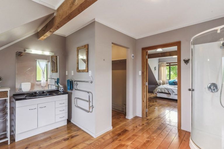 Photo of property in 232 Mangaone Road, Reikorangi, Waikanae, 5391