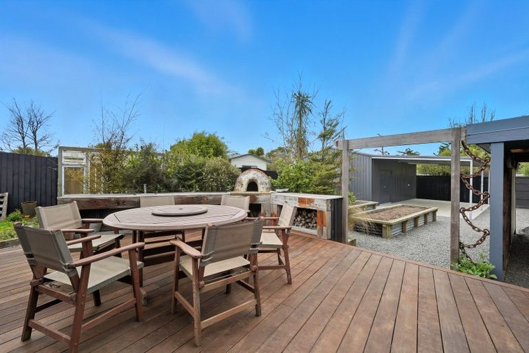 Photo of property in 92 Dunns Avenue, The Pines Beach, 7630