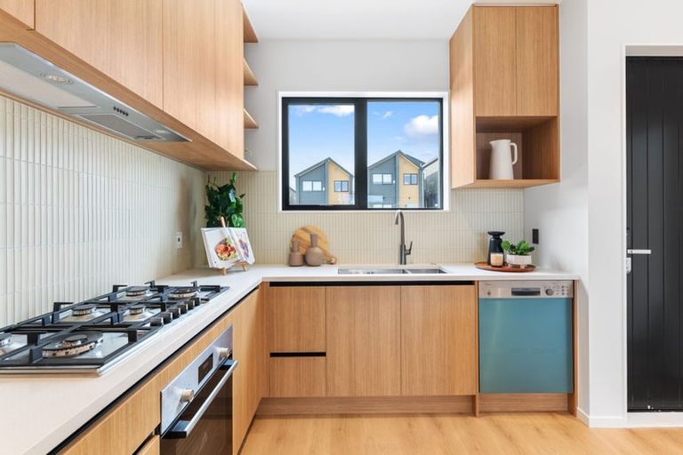 Photo of property in 42 Taukahiwi Road, Pukekohe, 2120