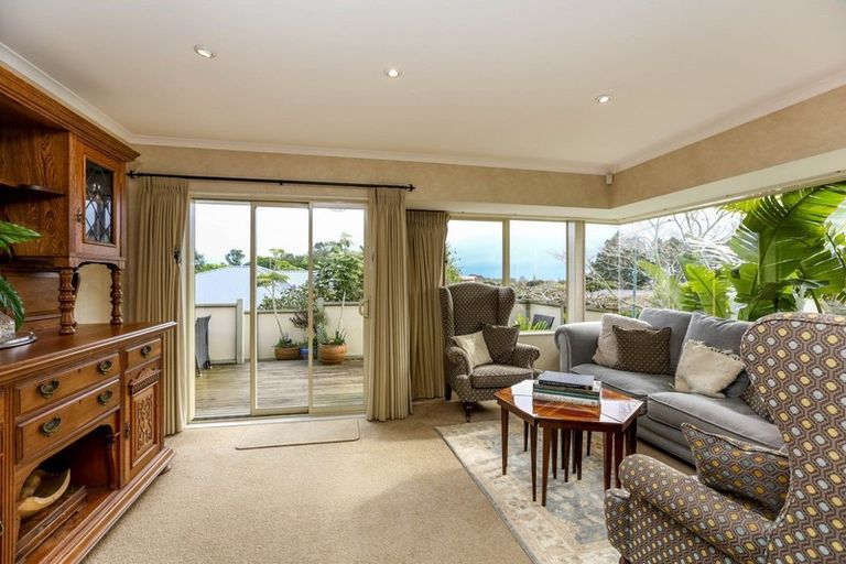 Photo of property in 1 Orlando Close, Frankleigh Park, New Plymouth, 4310