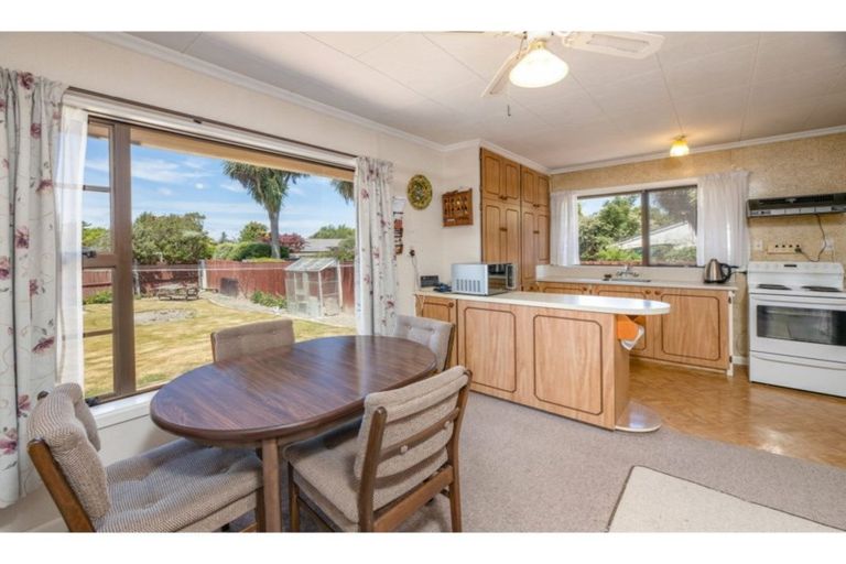 Photo of property in 4 Fenhall Street, Russley, Christchurch, 8042