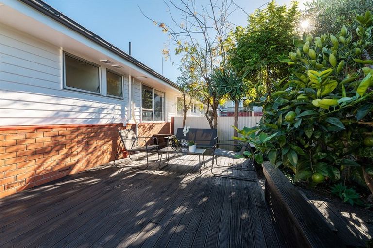 Photo of property in 3/38 Onepoto Road, Hauraki, Auckland, 0622