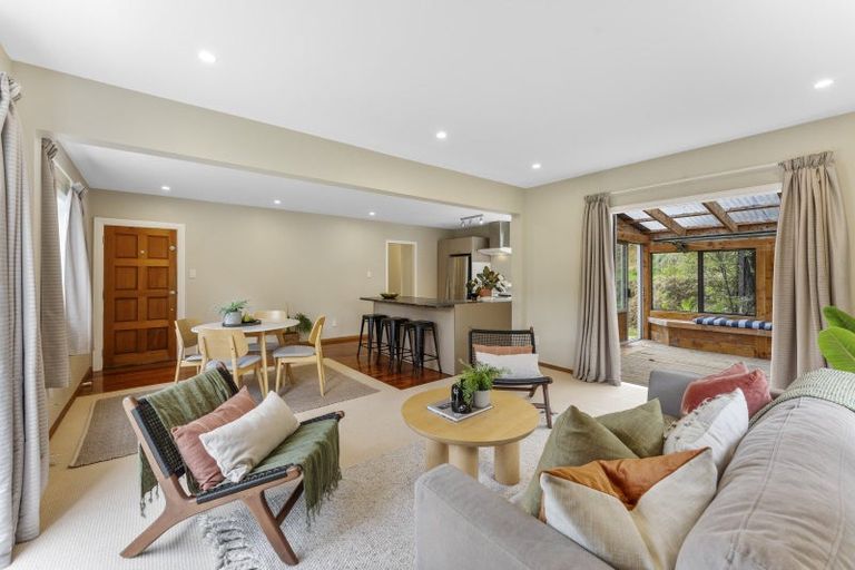 Photo of property in 25 Kiriwai Road, Paremata, Porirua, 5024