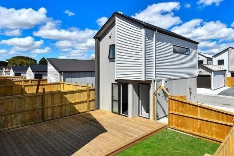 Photo of property in 53 Kairakau Street, Papakura, 2110