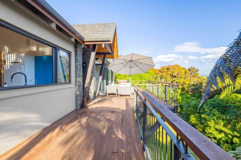Photo of property in 3 Whakamoenga Point, Acacia Bay, Taupo, 3385
