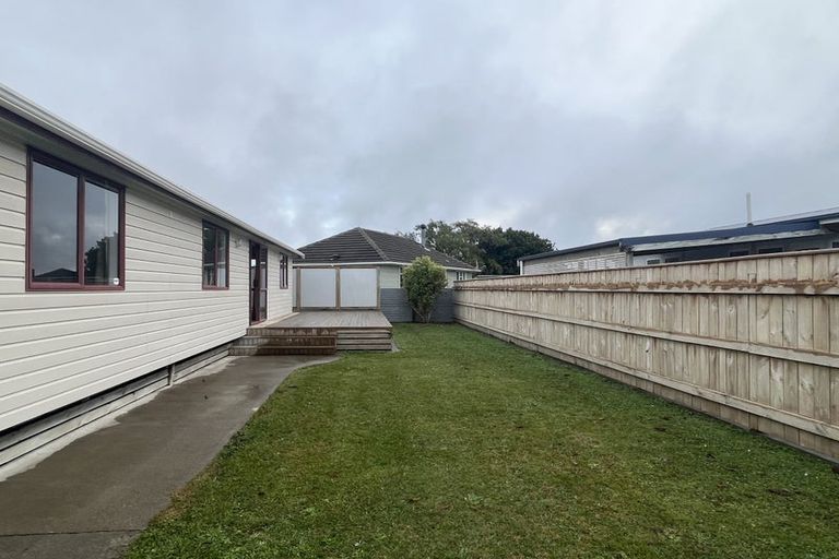 Photo of property in 120 Limbrick Street, Terrace End, Palmerston North, 4410