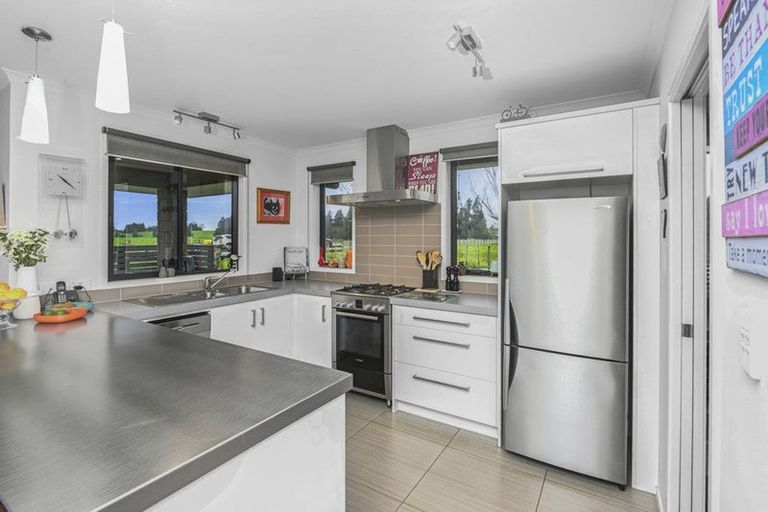 Photo of property in 18 Bird Road, Pirongia, Te Awamutu, 3876