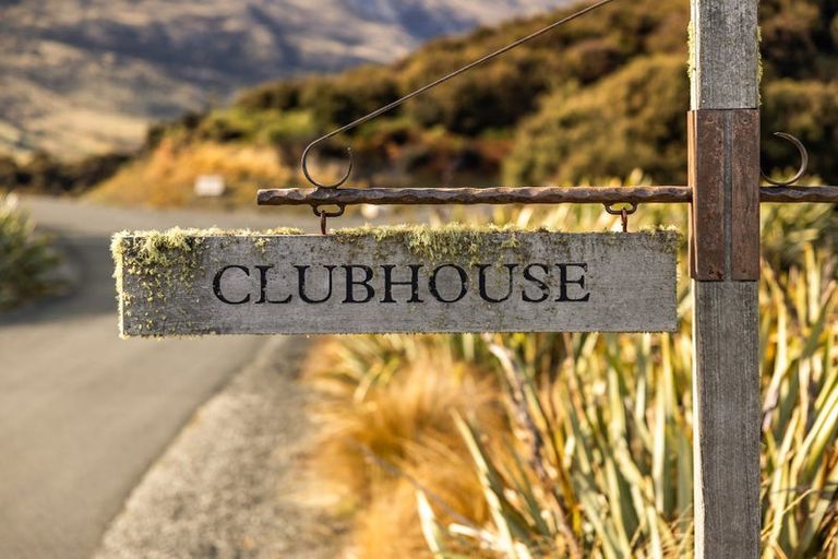 Photo of property in Wyuna, 118 Wyuna Rise, Glenorchy, 9372