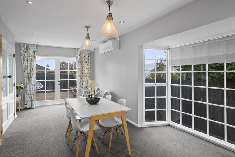 Photo of property in 119a Dyers Pass Road, Cashmere, Christchurch, 8022