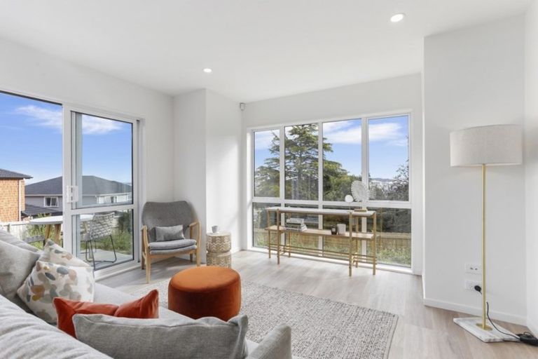 Photo of property in 124 Joseph Street, Flat Bush, Auckland, 2019