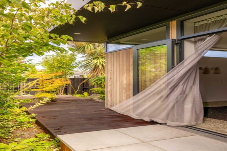 Photo of property in 107 Hawthorne Street, Strowan, Christchurch, 8052