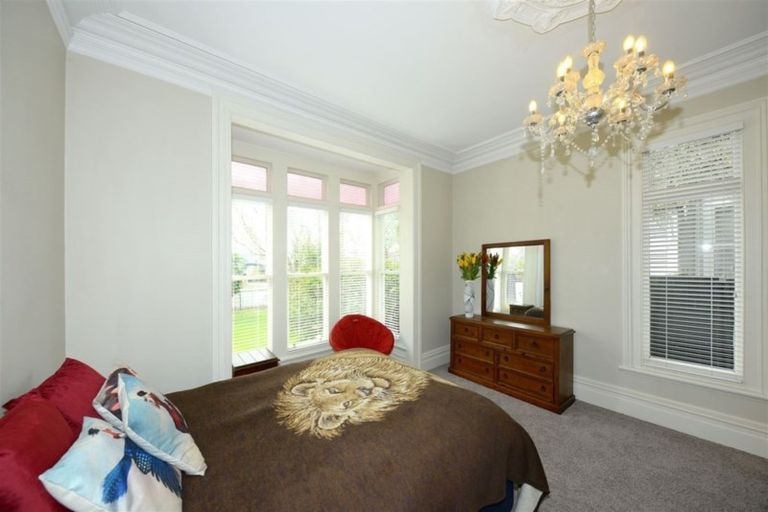 Photo of property in 256 Edgeware Road, Edgeware, Christchurch, 8013