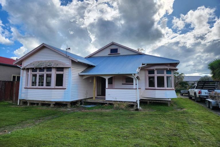Photo of property in 11 Rosalie Terrace, Kelvin Grove, Palmerston North, 4414