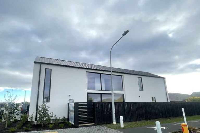 Photo of property in 1/27 Division Street, Riccarton, Christchurch, 8041